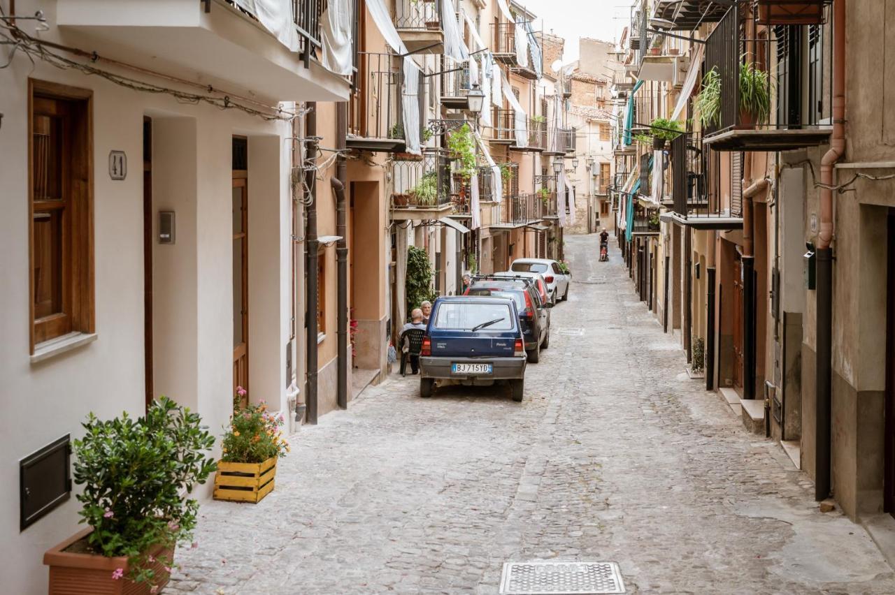 Vetriera41 Daire Castelbuono  Dış mekan fotoğraf
