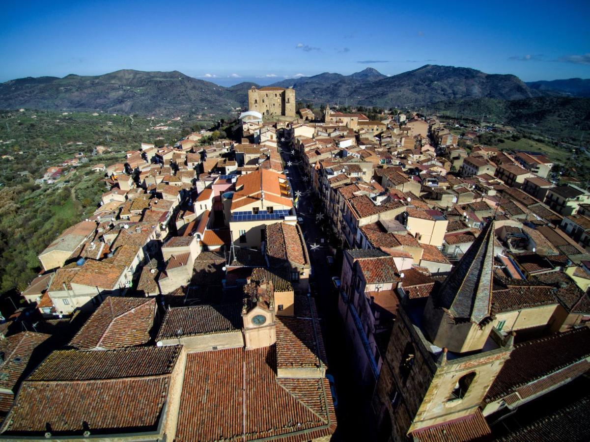Vetriera41 Daire Castelbuono  Dış mekan fotoğraf